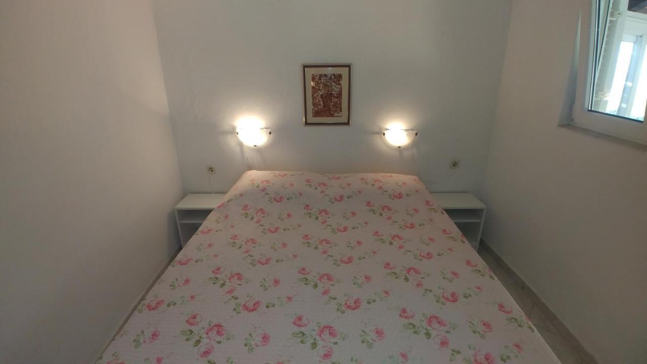 Apartments Marija Bajto Nečujam Eksteriør bilde