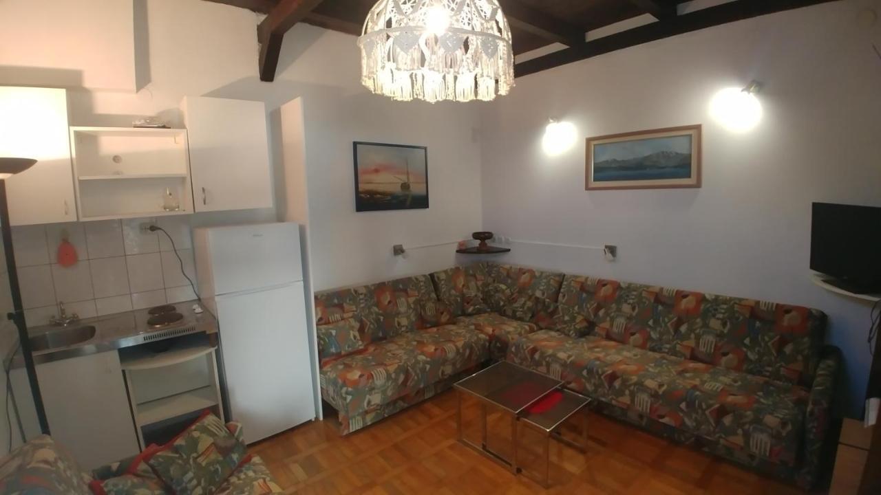 Apartments Marija Bajto Nečujam Eksteriør bilde